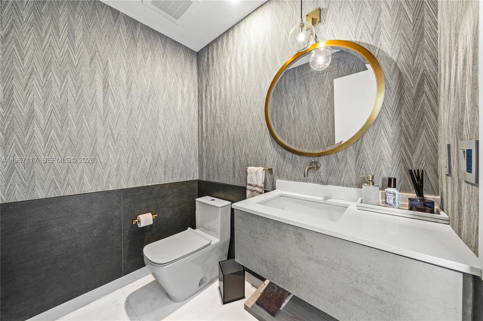 image Paramount Bay8