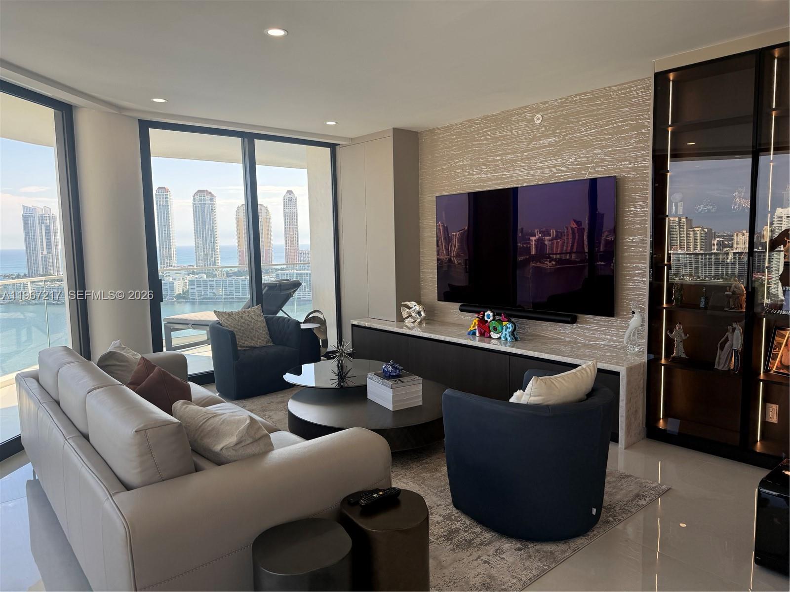 2800 Island Blvd #2804 Aventura, FL 33160