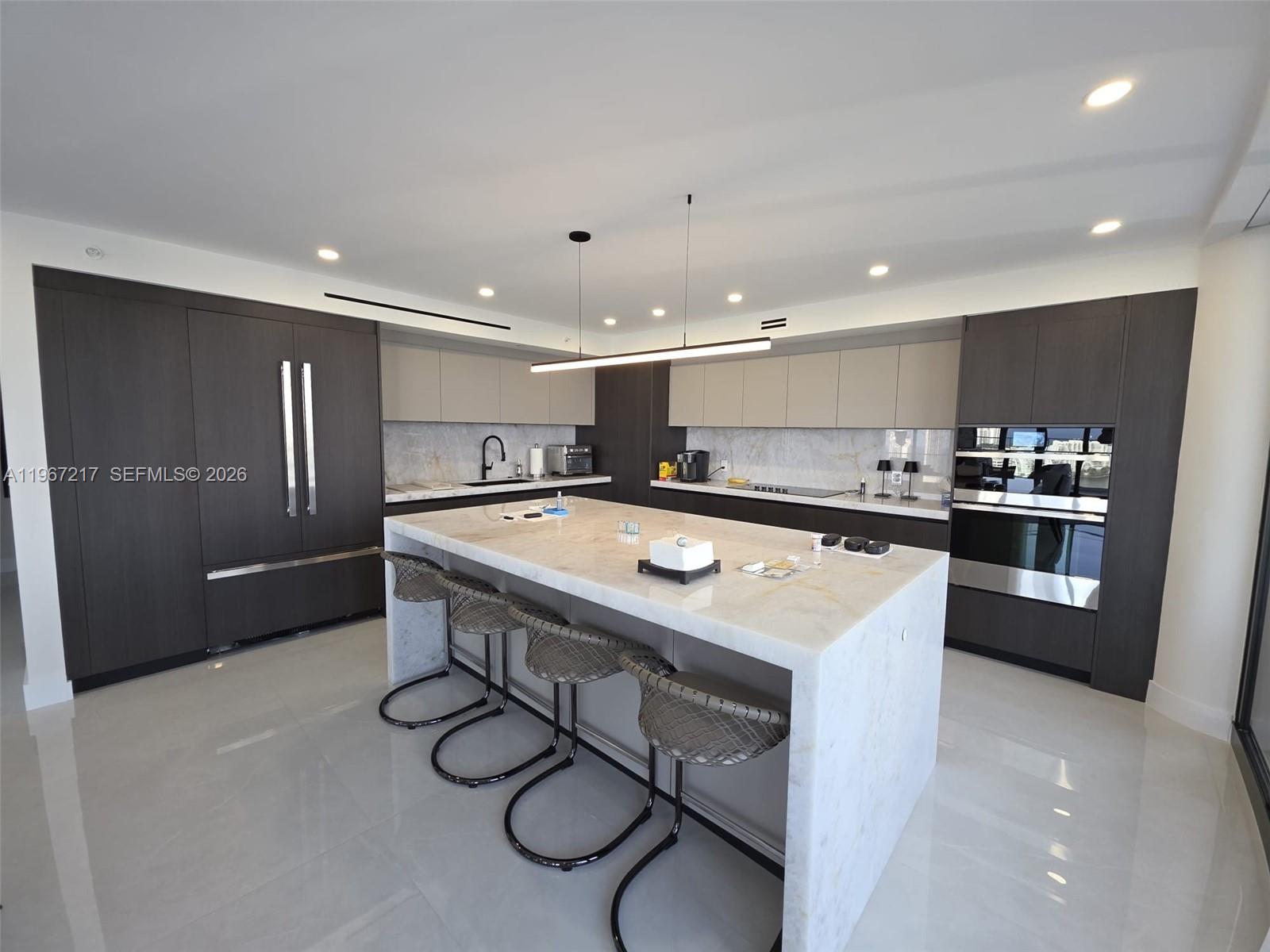 2800 Island Blvd #2804 Aventura, FL 33160