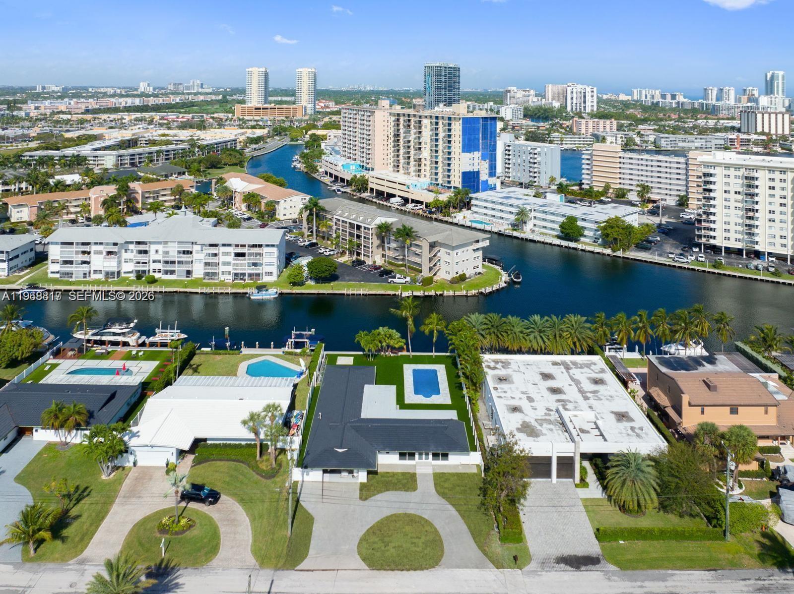 430 Tamarind Dr Hallandale Beach, FL 33009