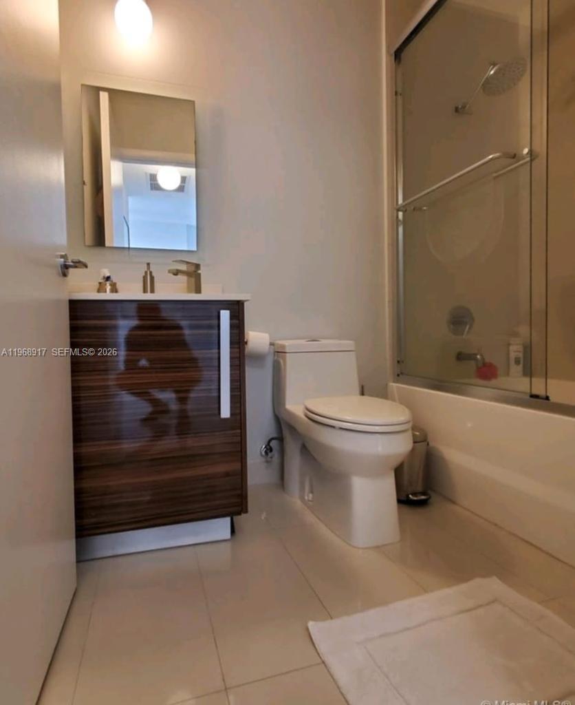 image Paramount Bay16