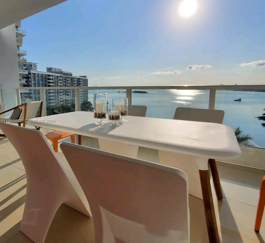 image Paramount Bay1