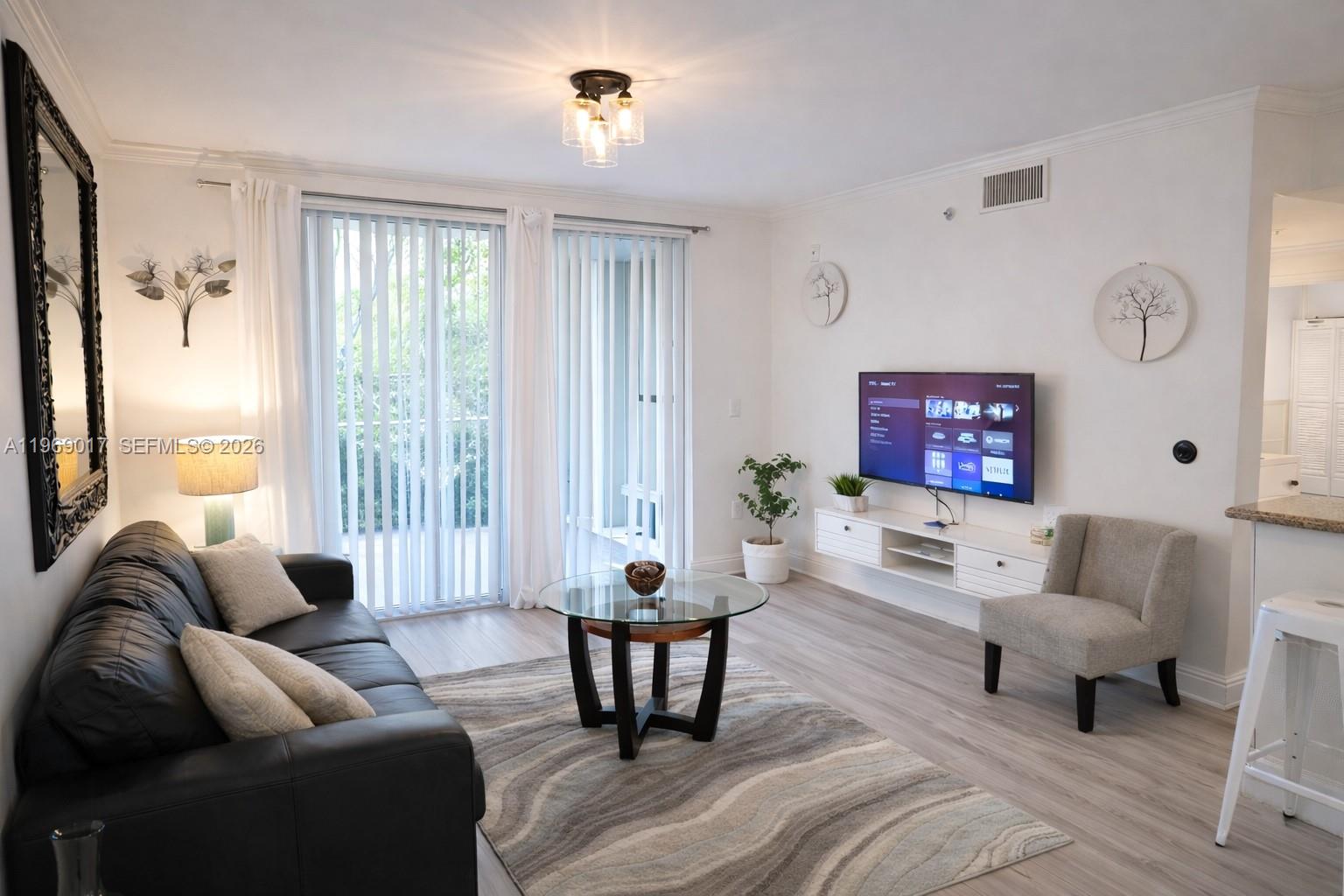 image Porto Bellagio Condo1