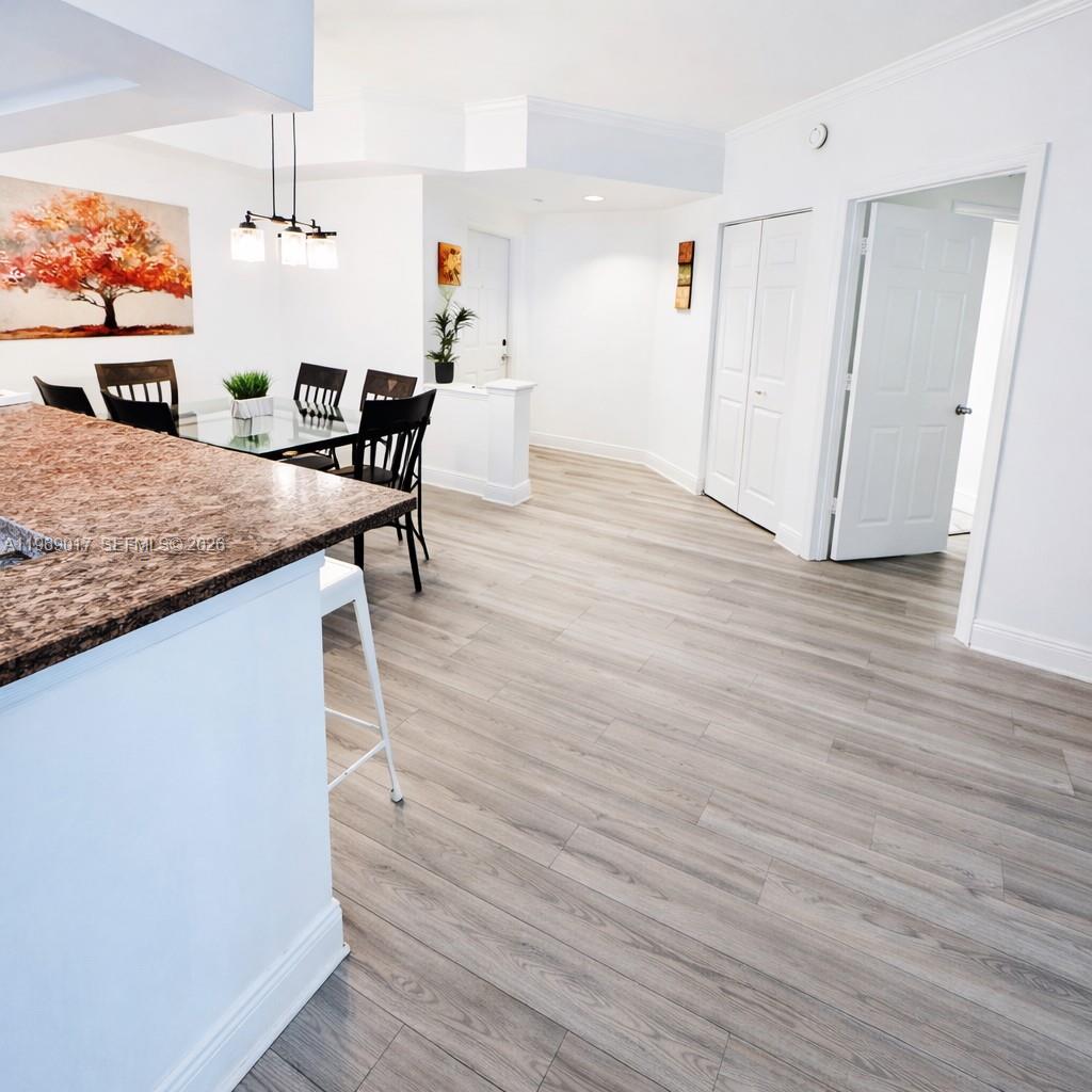 image Porto Bellagio Condo3