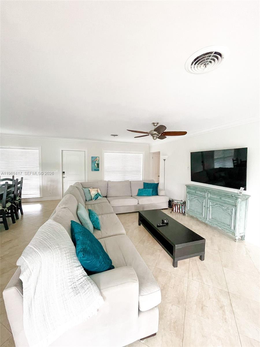 2932 NE 36th St Lighthouse Point, FL 33064