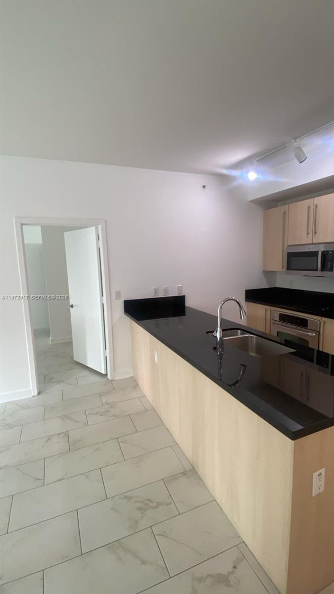 image Axis on Brickell North4