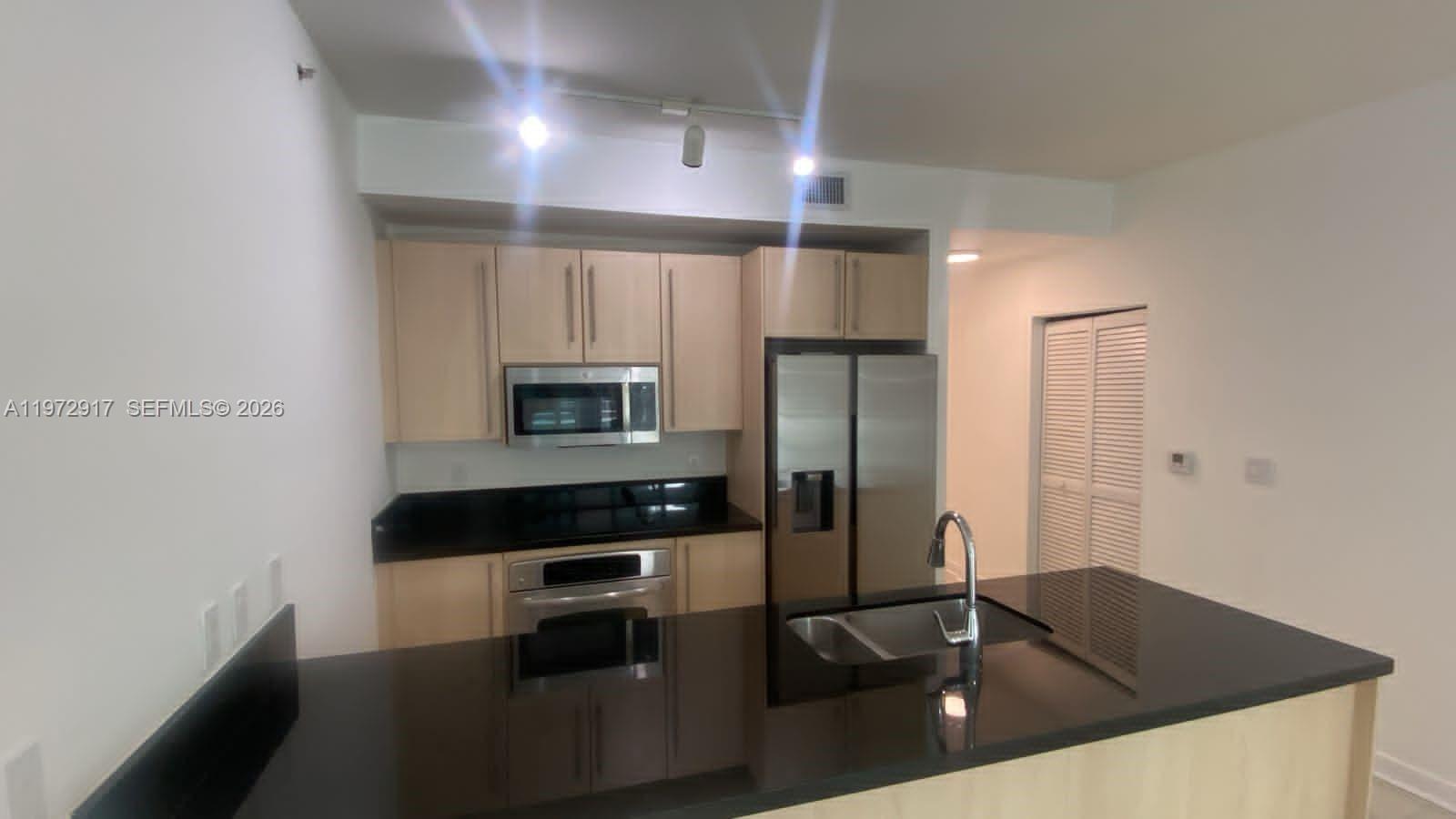 image Axis on Brickell North7