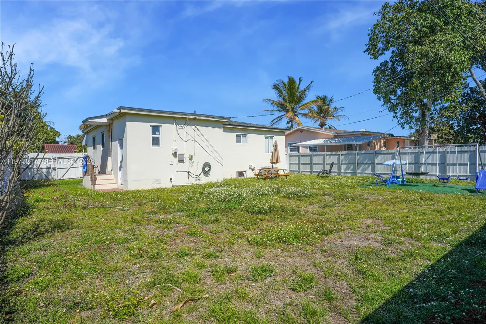 570 NE 169th St North Miami Beach, FL 33162