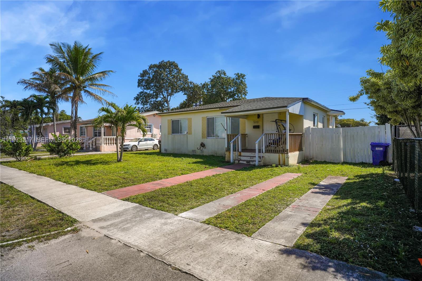 570 NE 169th St North Miami Beach, FL 33162