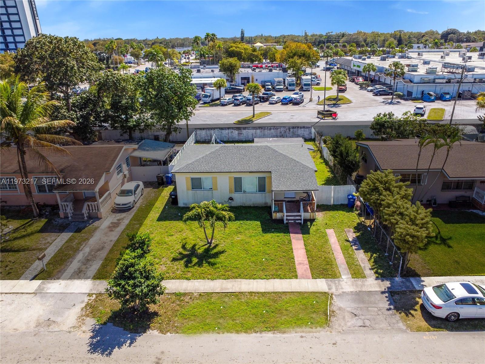 570 NE 169th St North Miami Beach, FL 33162