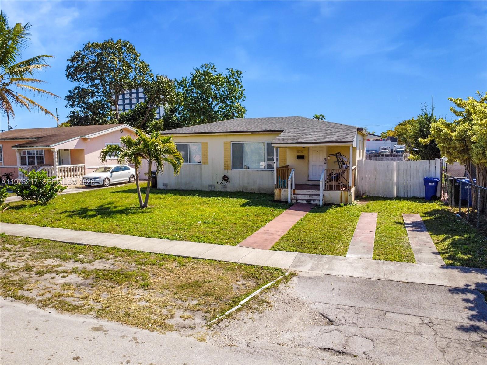 570 NE 169th St North Miami Beach, FL 33162