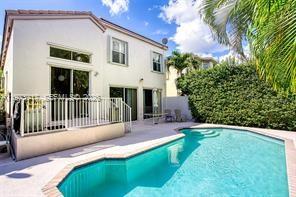 15857 NW 4th Ct Pembroke Pines, FL 33028