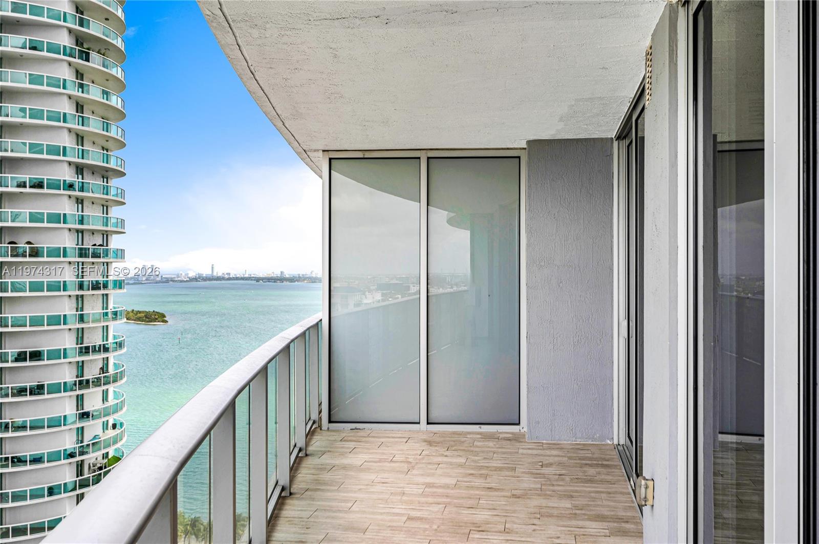 image Aria on the Bay1