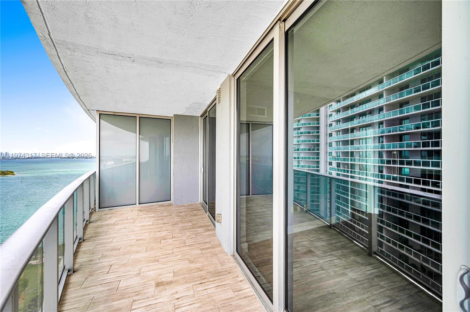 image Aria on the Bay20