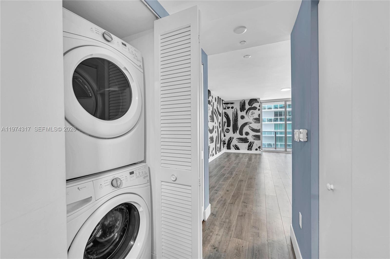 image Aria on the Bay24