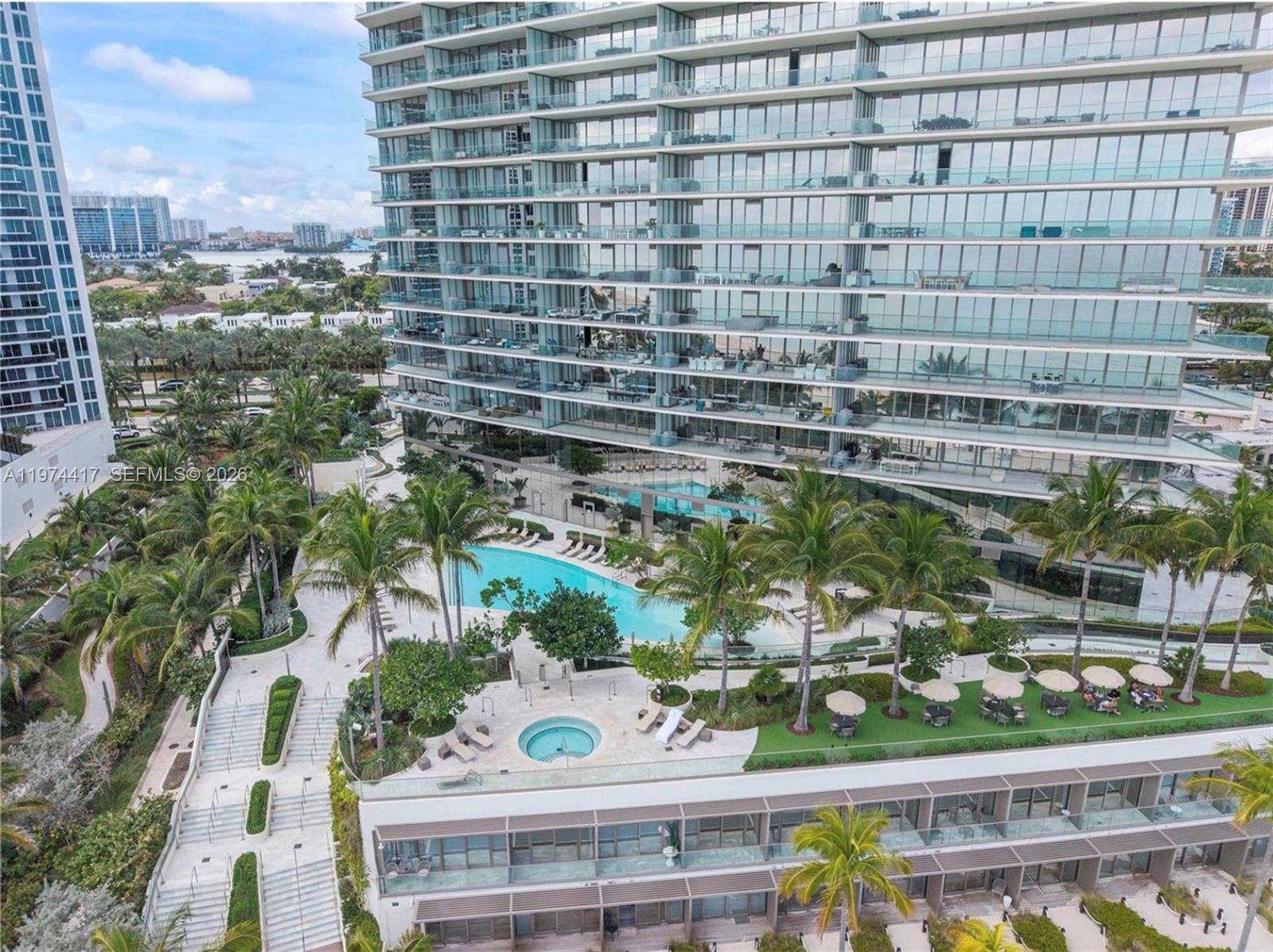 18975 Collins Ave #605 Sunny Isles Beach, FL 33160