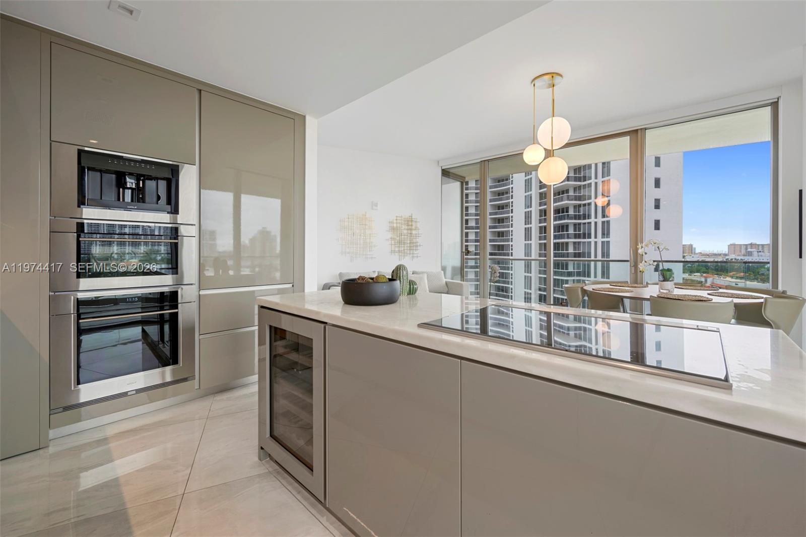 18975 Collins Ave #605 Sunny Isles Beach, FL 33160