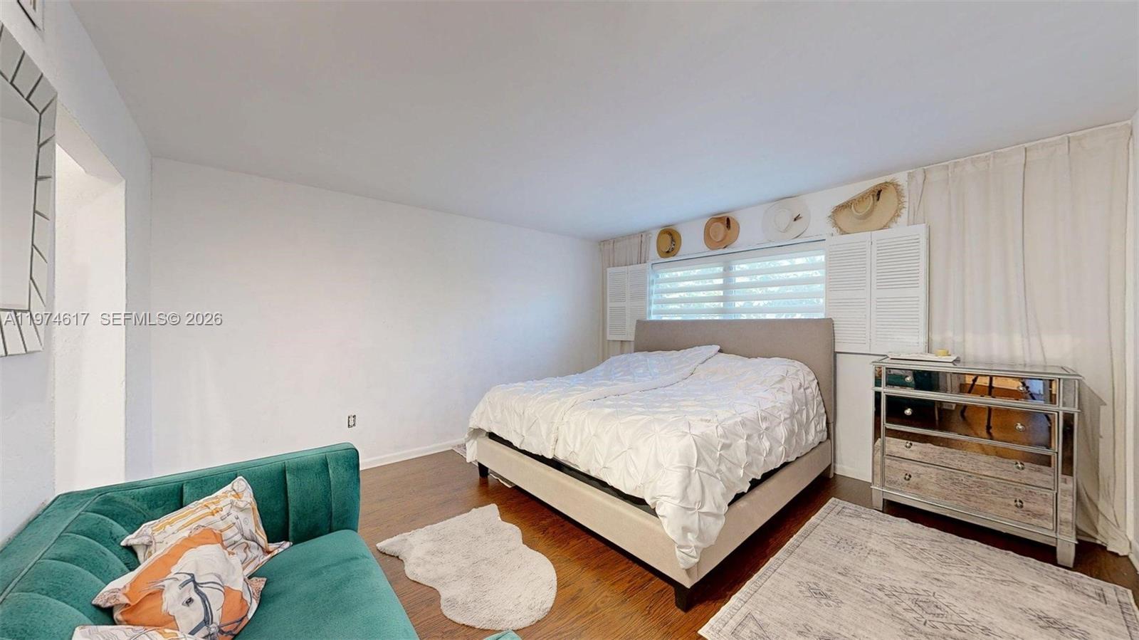 3860 NE 170th St #310 North Miami Beach, FL 33160