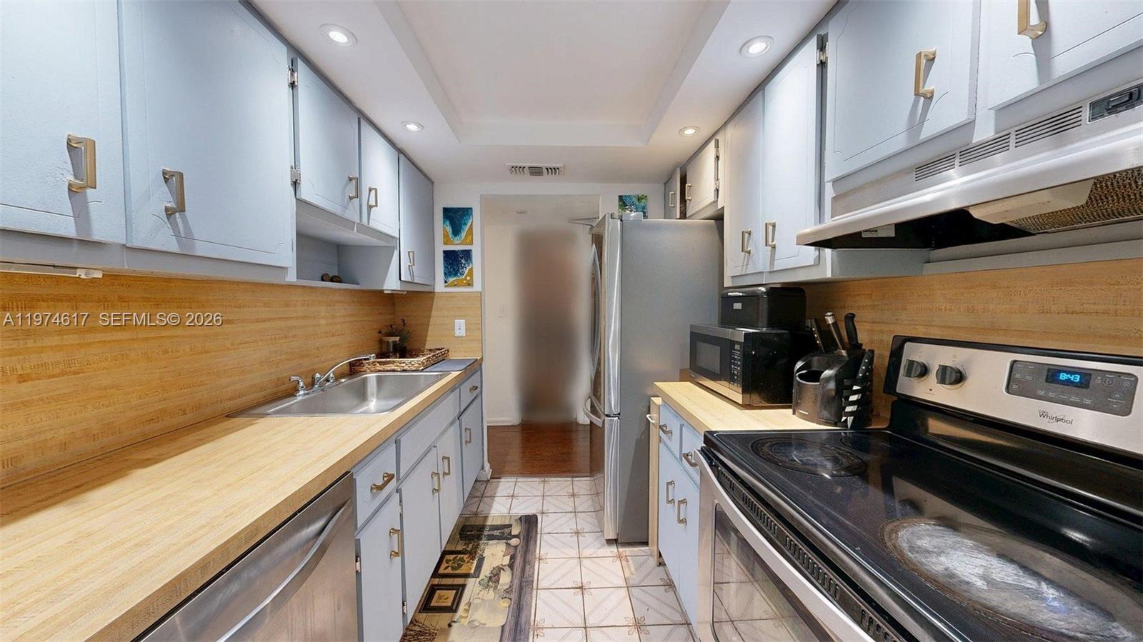 3860 NE 170th St #310 North Miami Beach, FL 33160