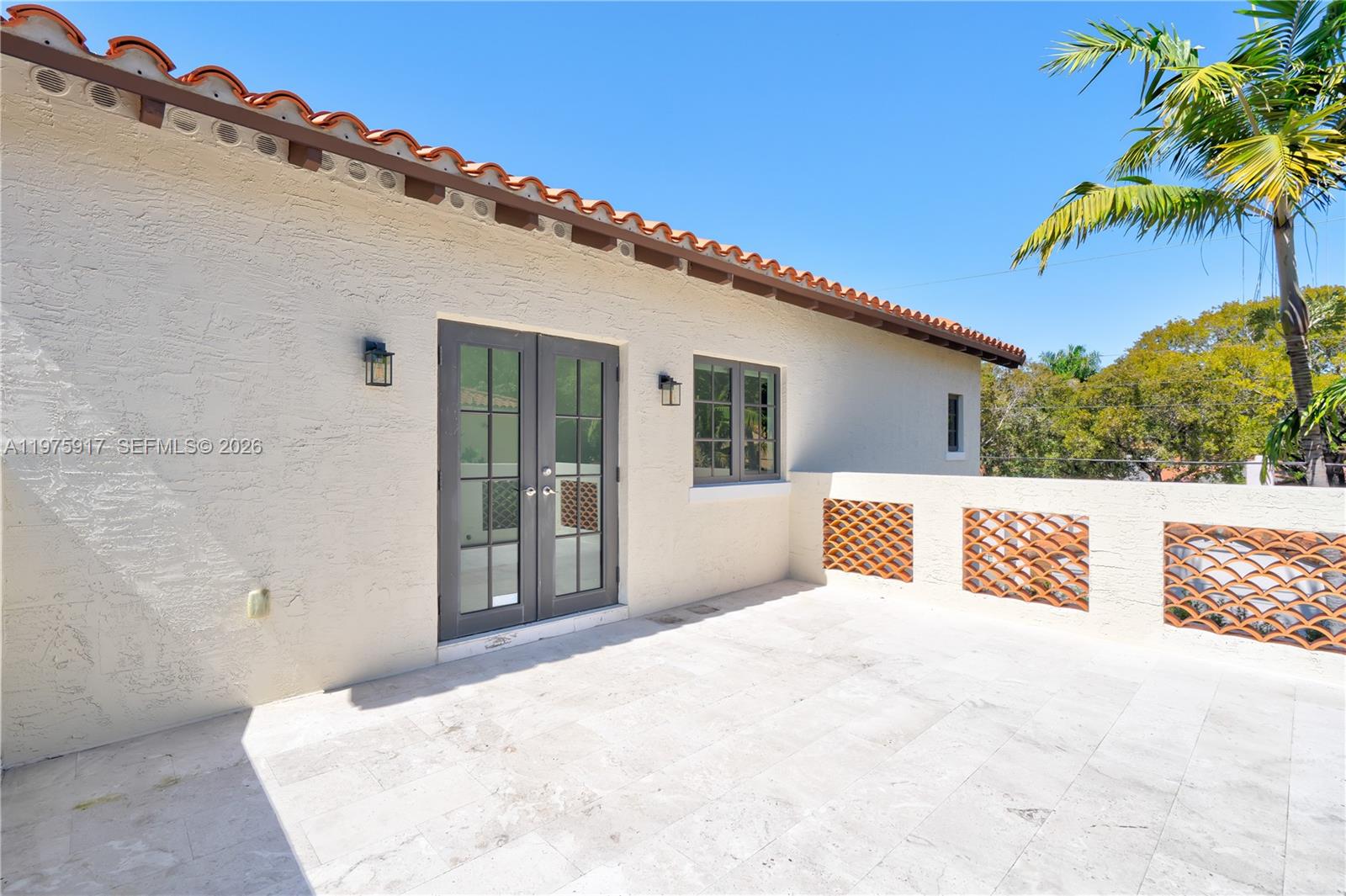 519 Alhambra Cir Coral Gables, FL 33134