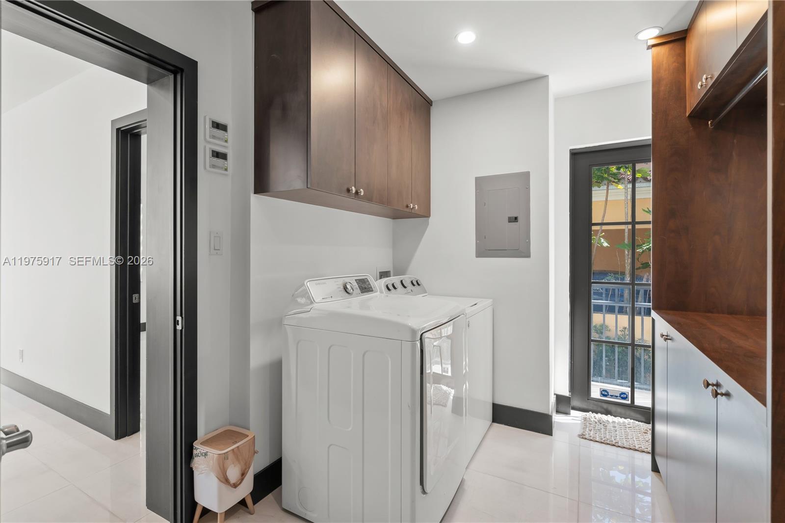 519 Alhambra Cir Coral Gables, FL 33134