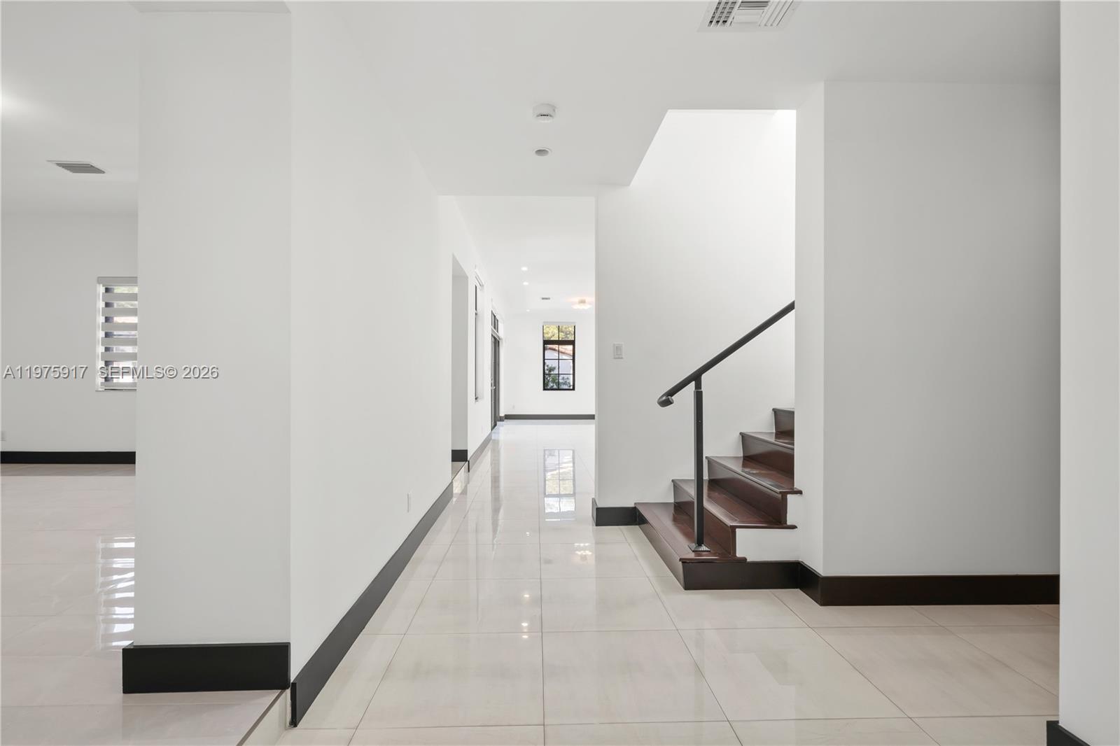 519 Alhambra Cir Coral Gables, FL 33134