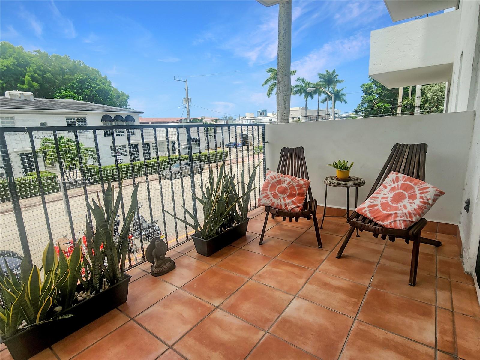 1455 West Ave #202 Miami Beach, FL 33139