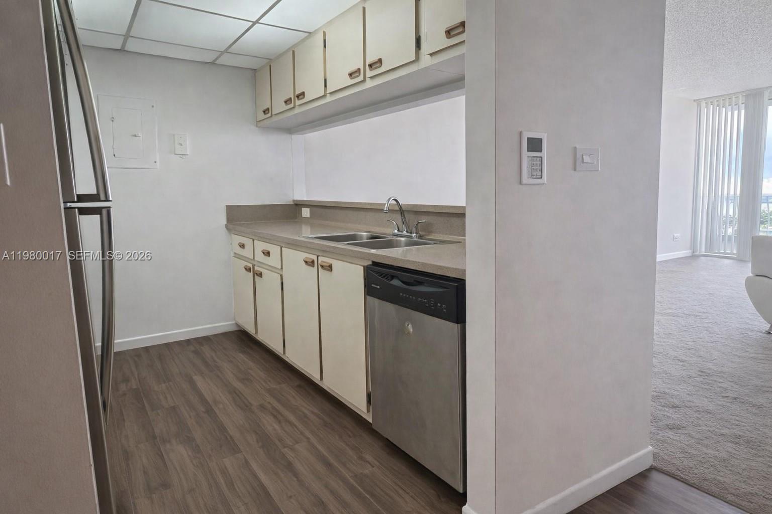 7601 E Treasure Dr #1803 North Bay Village, FL 33141