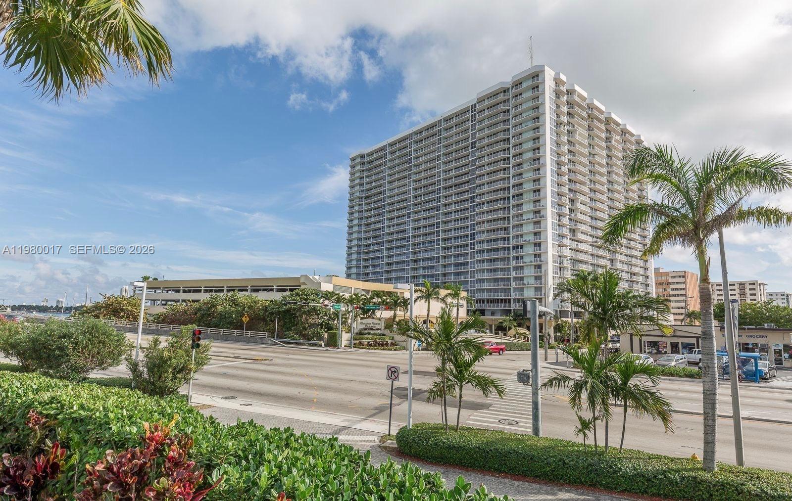 7601 E Treasure Dr #1803 North Bay Village, FL 33141