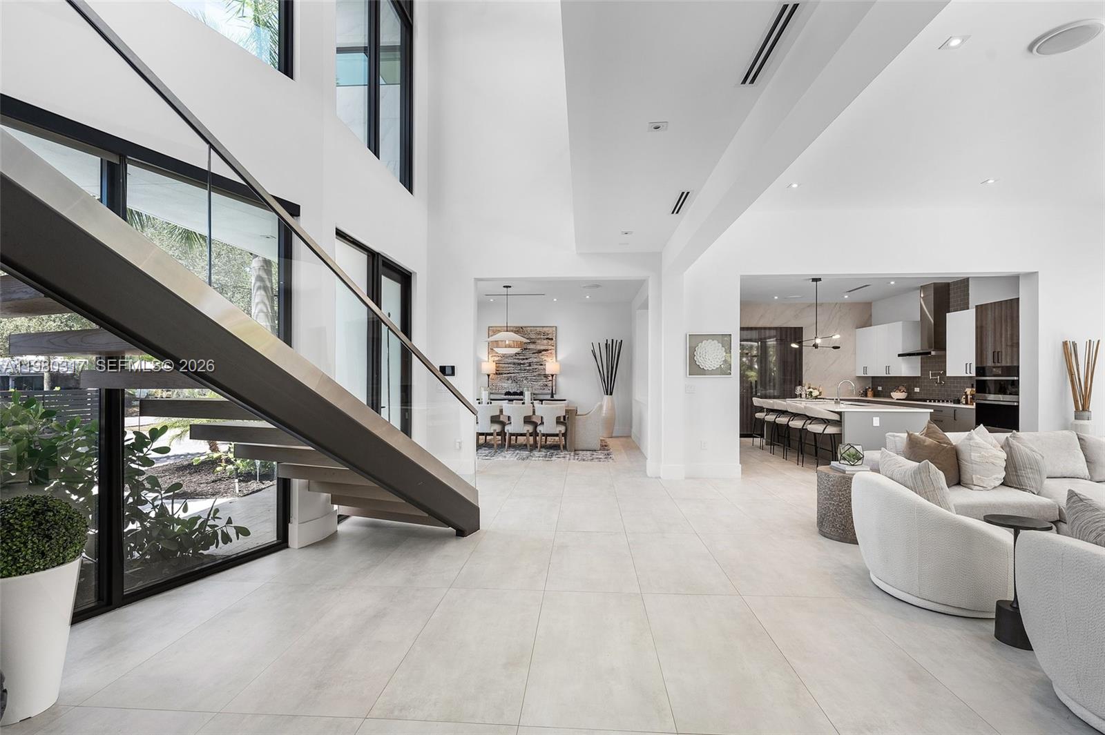 2500 Middle Riv Dr Fort Lauderdale, FL 33305