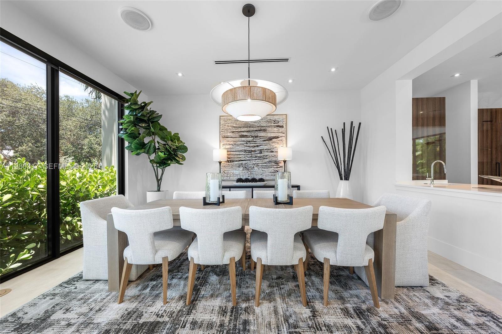 2500 Middle Riv Dr Fort Lauderdale, FL 33305