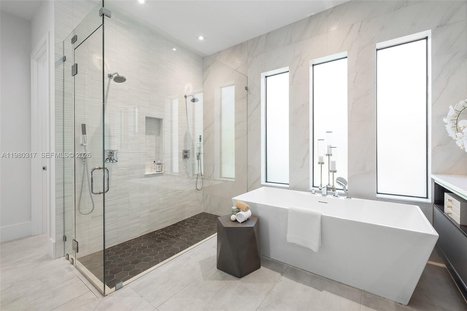 2500 Middle Riv Dr Fort Lauderdale, FL 33305