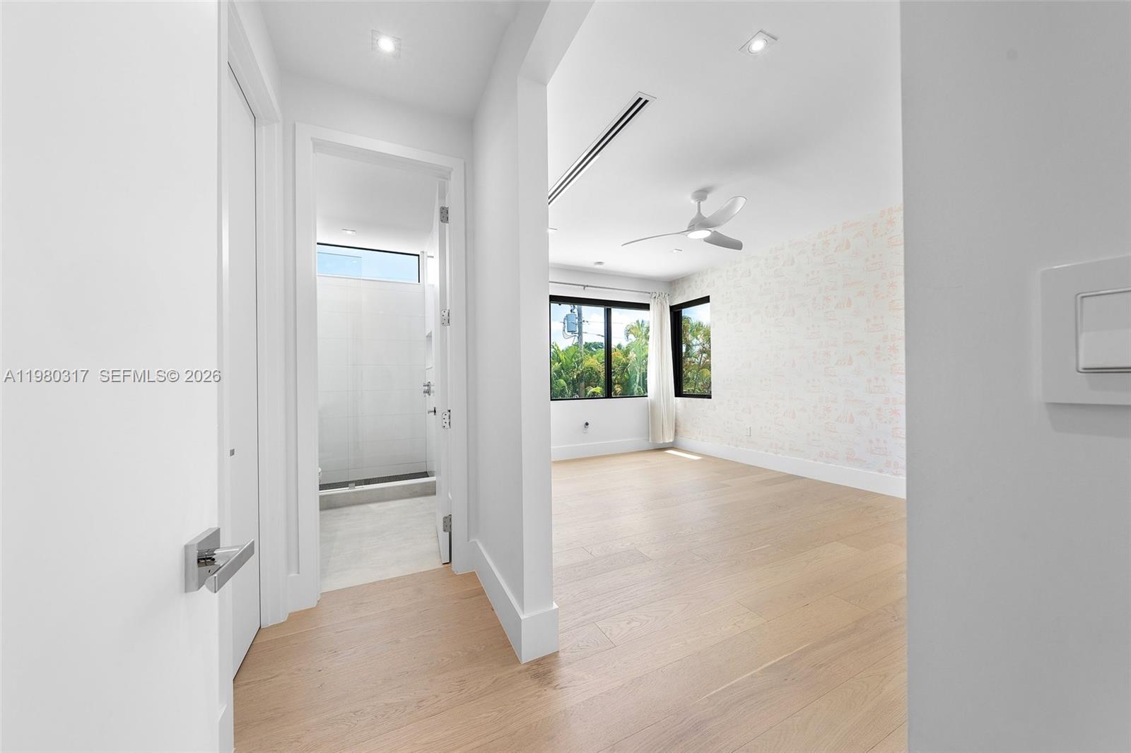 2500 Middle Riv Dr Fort Lauderdale, FL 33305