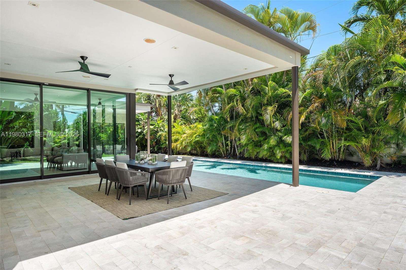 2500 Middle Riv Dr Fort Lauderdale, FL 33305