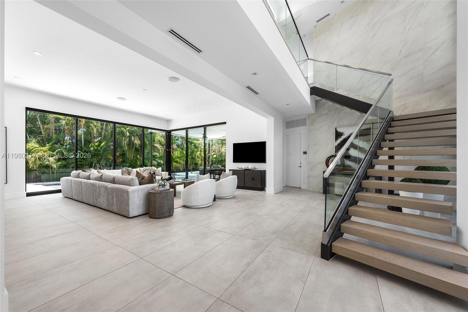 2500 Middle Riv Dr Fort Lauderdale, FL 33305