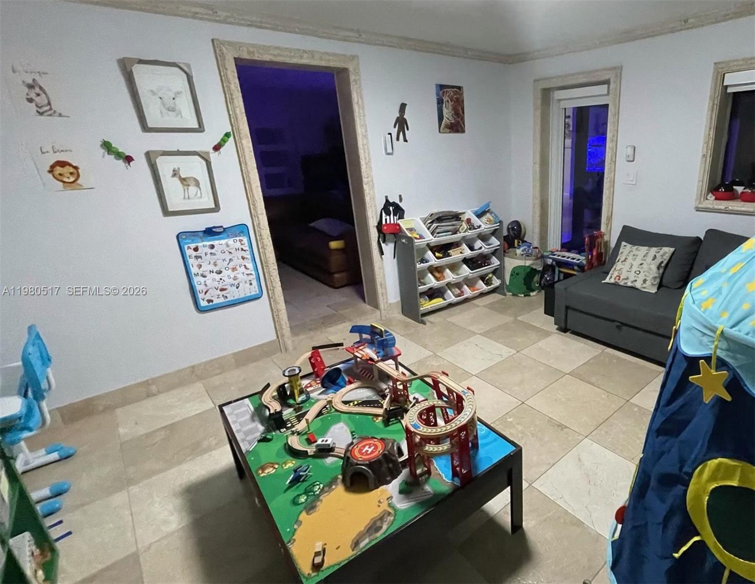 1015 S 14th Ave Hollywood, FL 33020