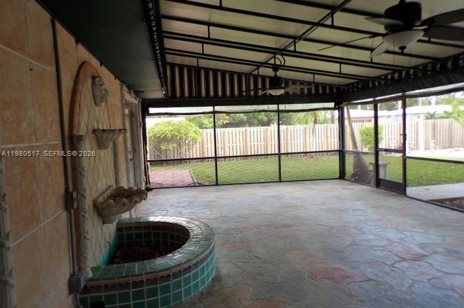 1015 S 14th Ave Hollywood, FL 33020