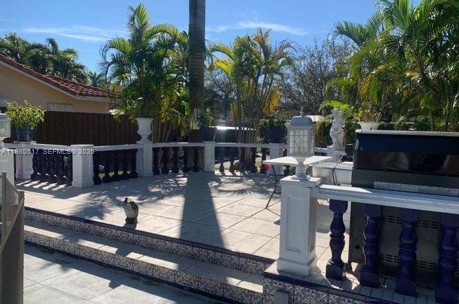 1015 S 14th Ave Hollywood, FL 33020