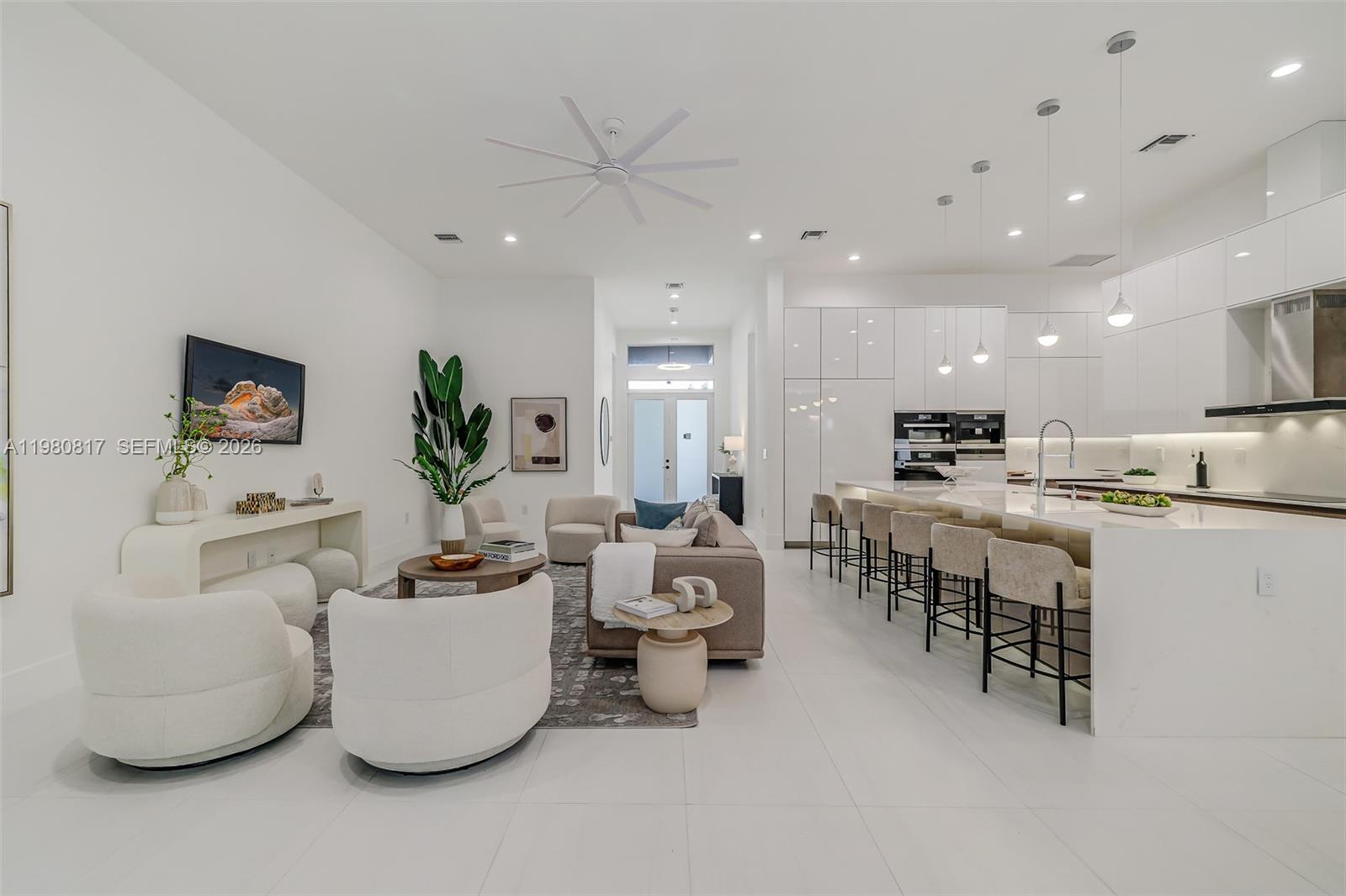 11412 NE 8th Ave Biscayne Park, FL 33161