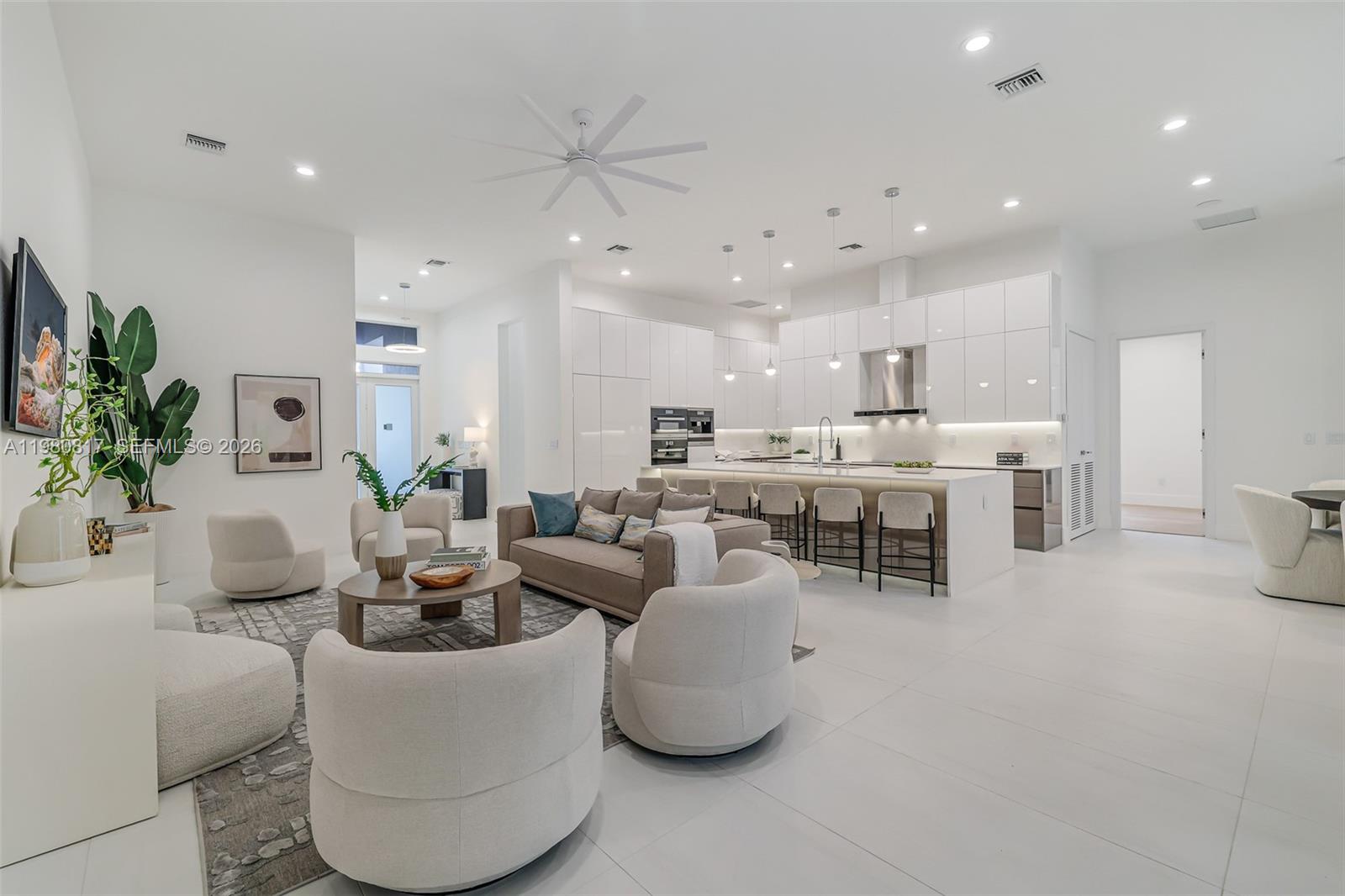 11412 NE 8th Ave Biscayne Park, FL 33161