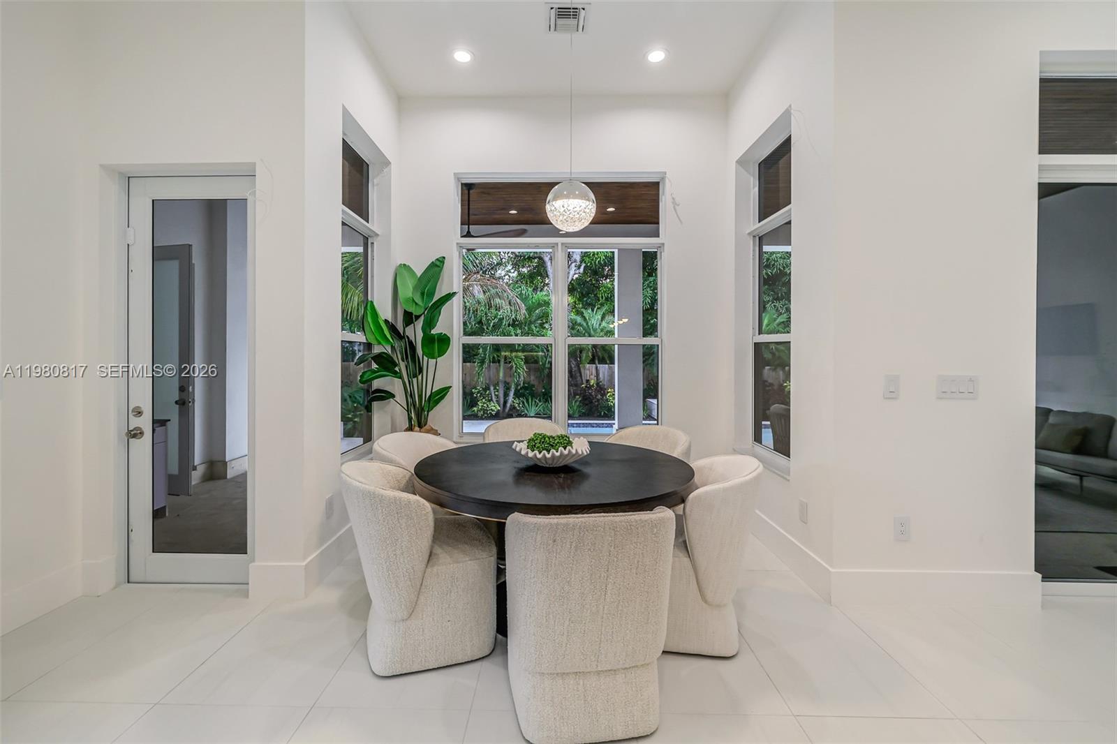 11412 NE 8th Ave Biscayne Park, FL 33161