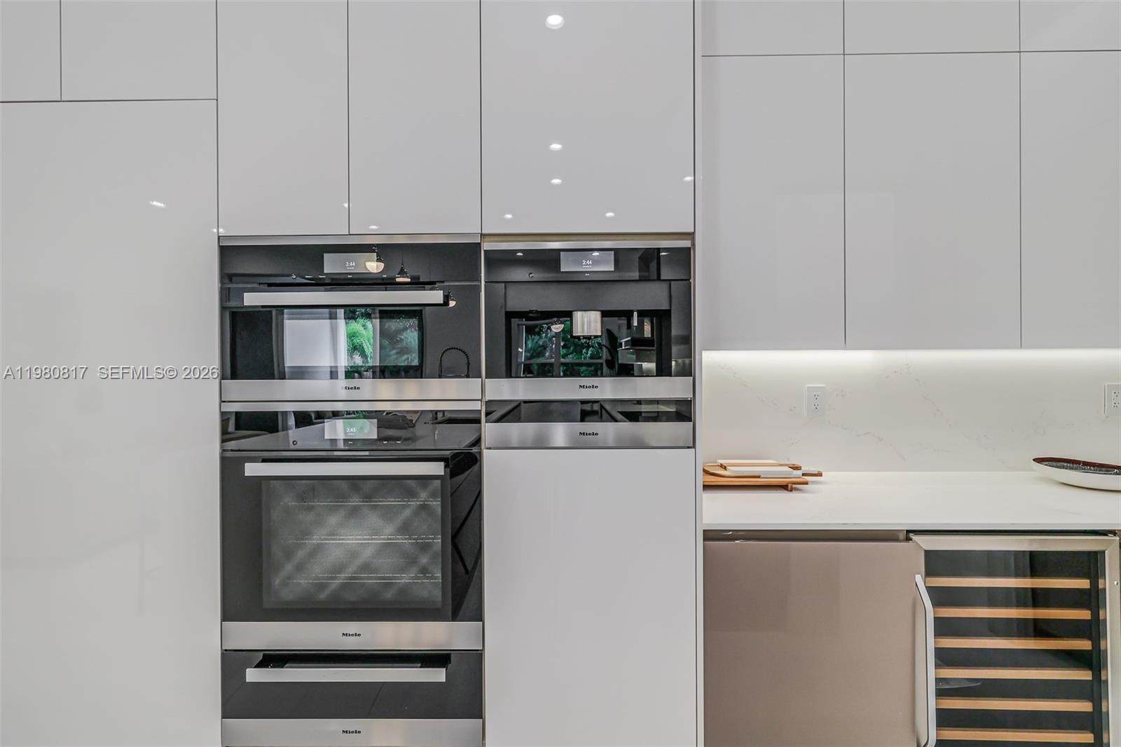 11412 NE 8th Ave Biscayne Park, FL 33161