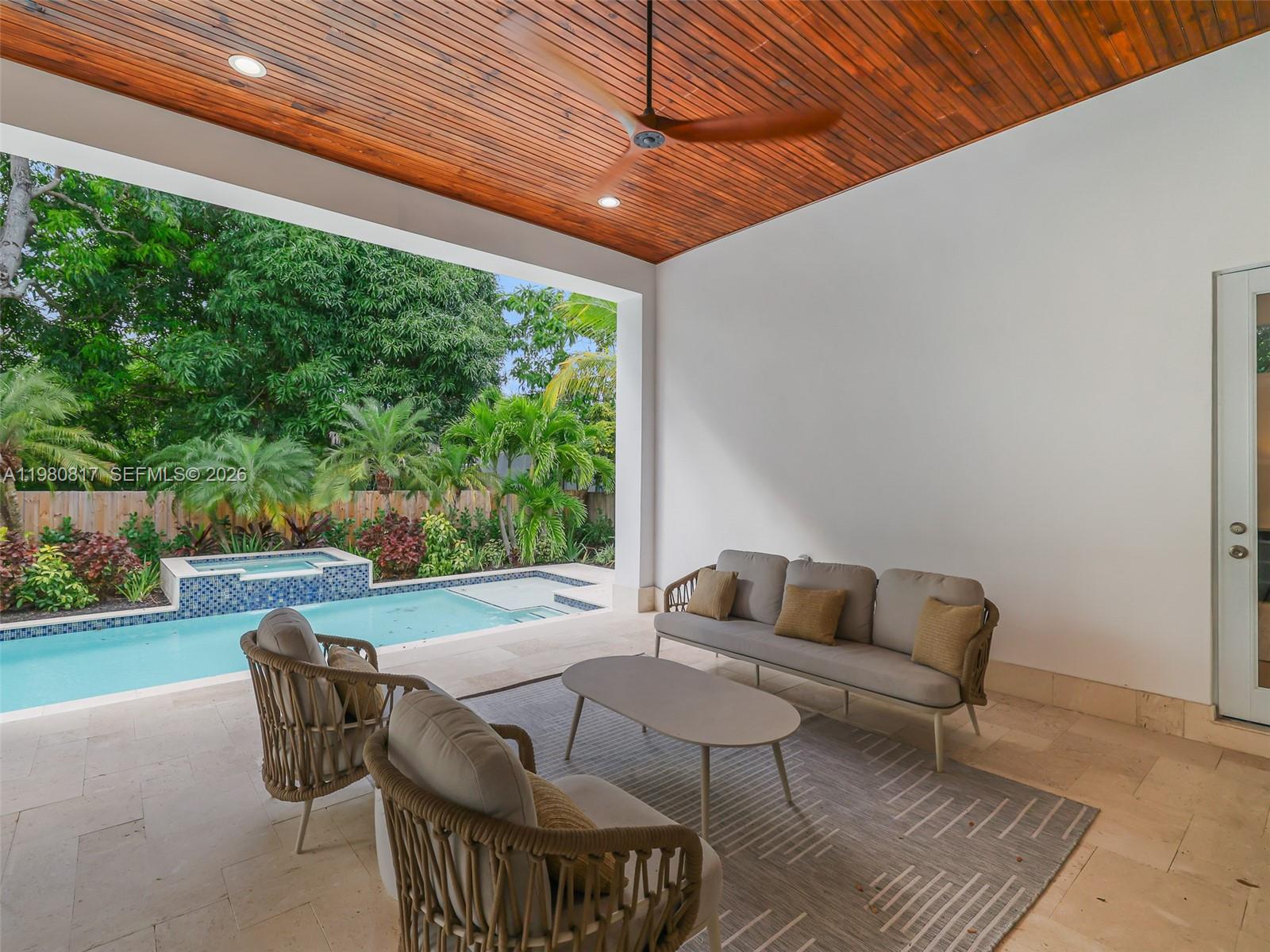 11412 NE 8th Ave Biscayne Park, FL 33161