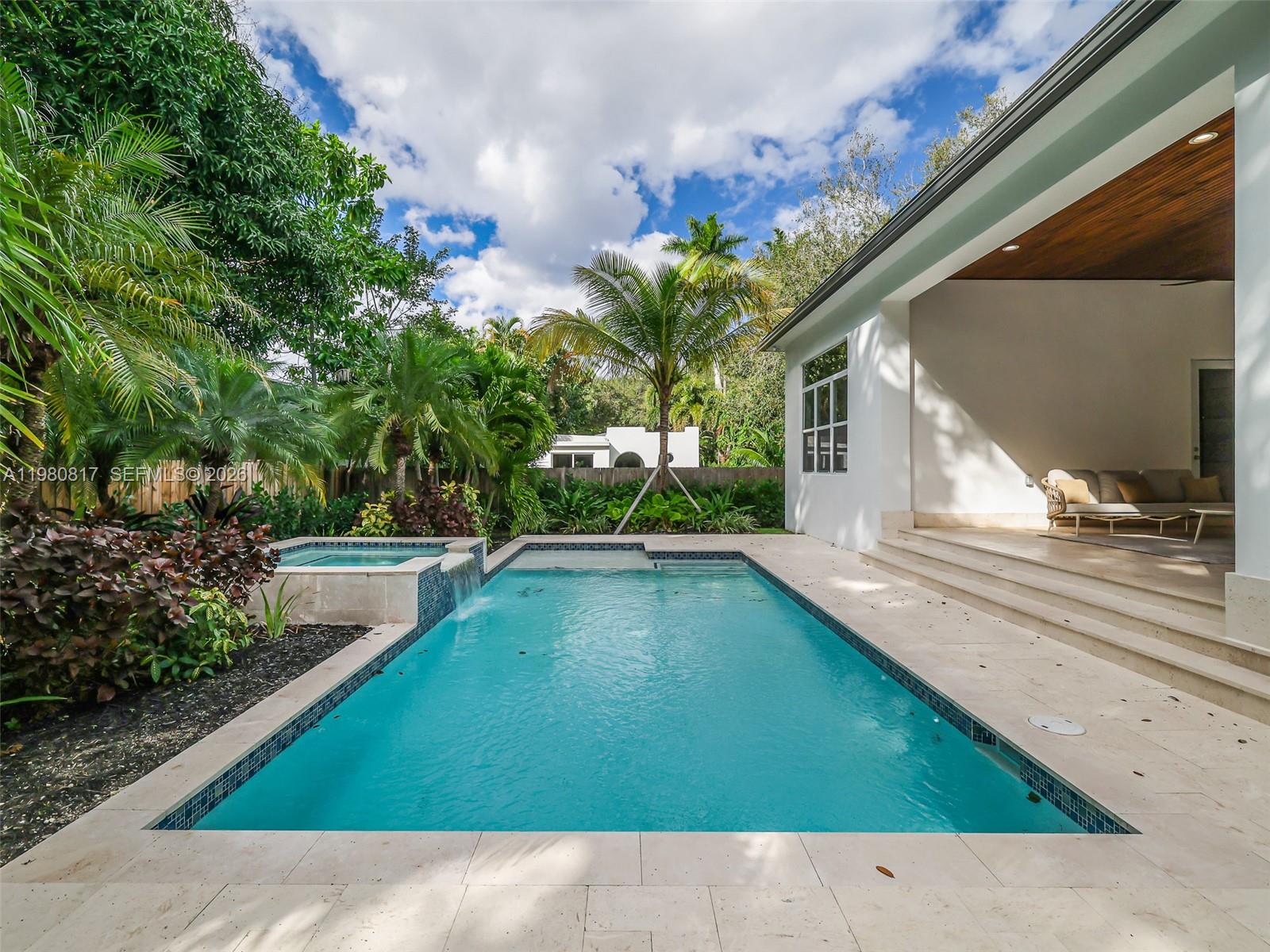 11412 NE 8th Ave Biscayne Park, FL 33161