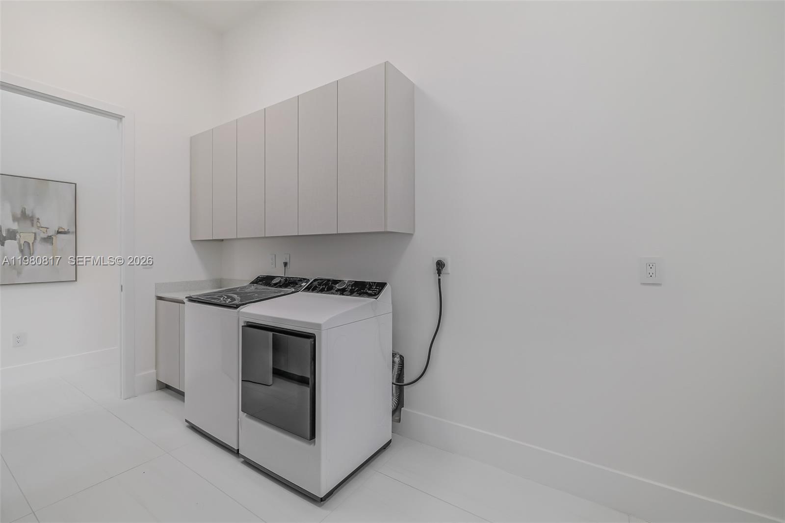 11412 NE 8th Ave Biscayne Park, FL 33161