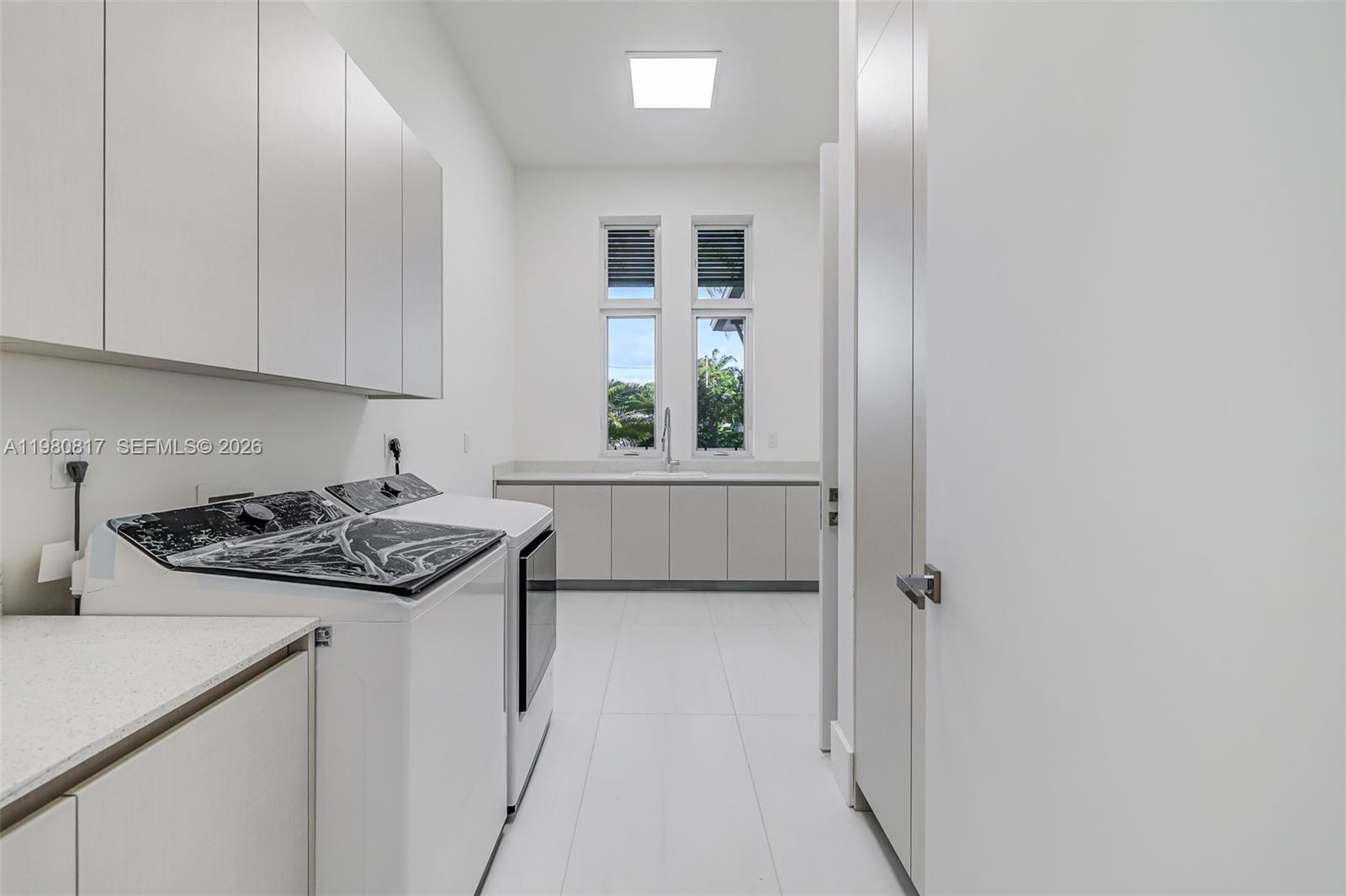 11412 NE 8th Ave Biscayne Park, FL 33161