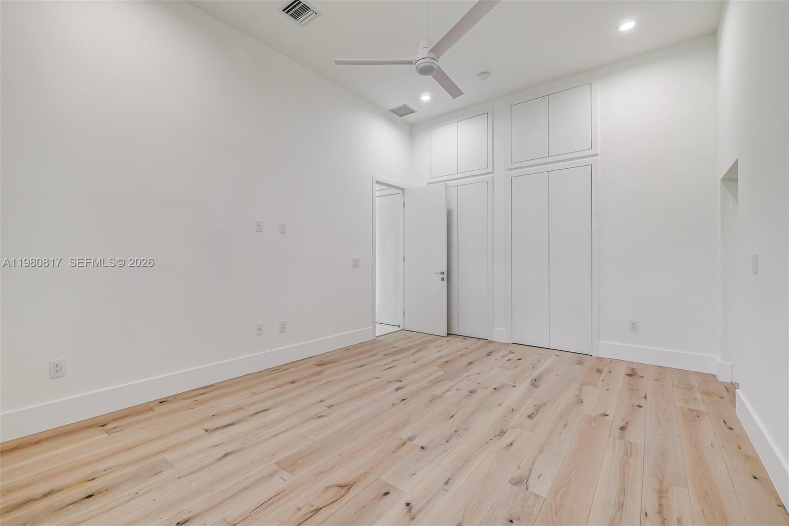 11412 NE 8th Ave Biscayne Park, FL 33161