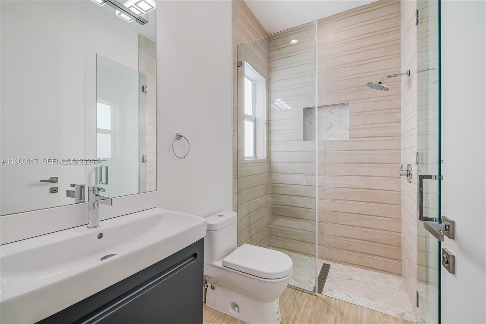 11412 NE 8th Ave Biscayne Park, FL 33161