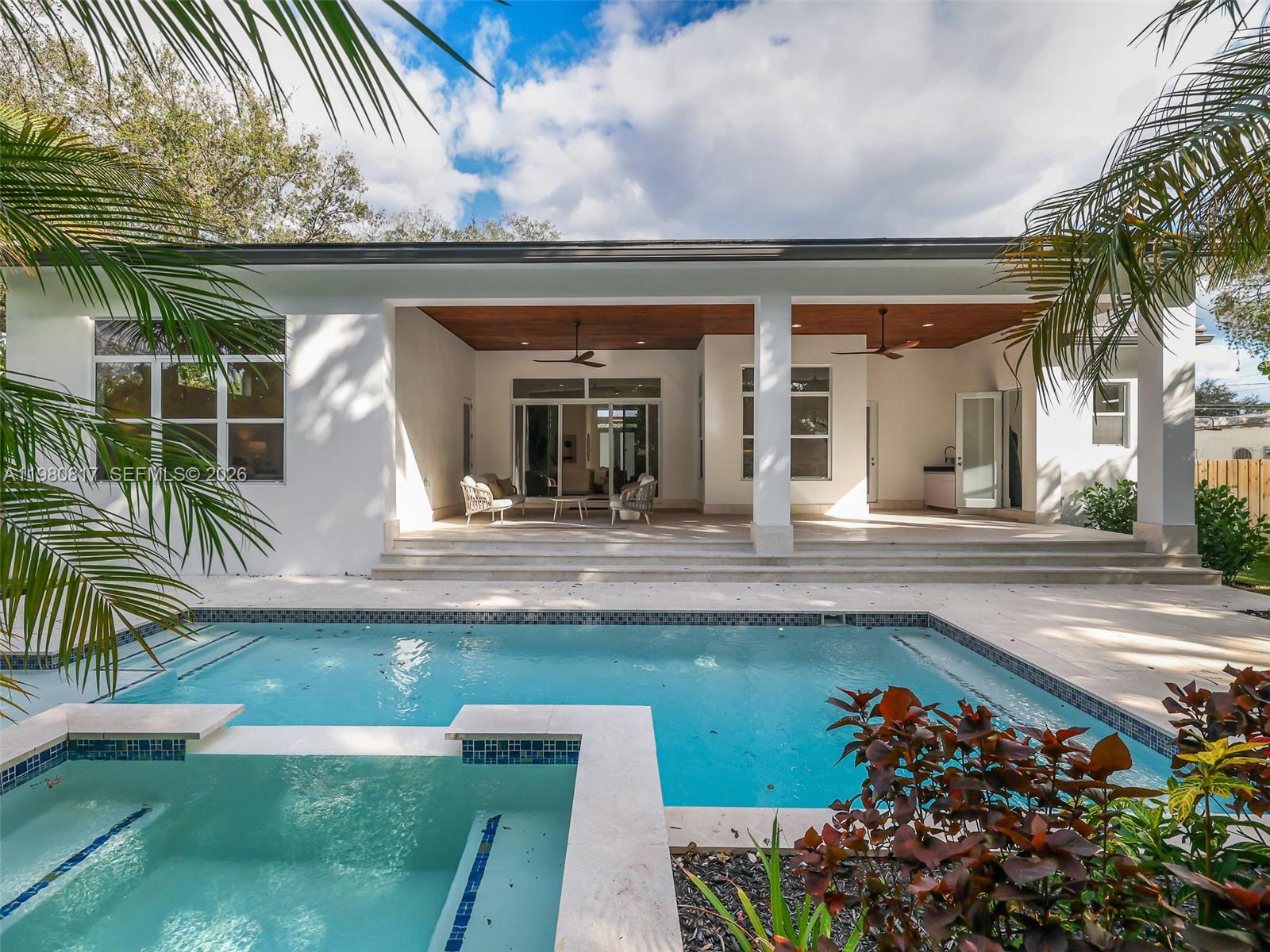 11412 NE 8th Ave Biscayne Park, FL 33161