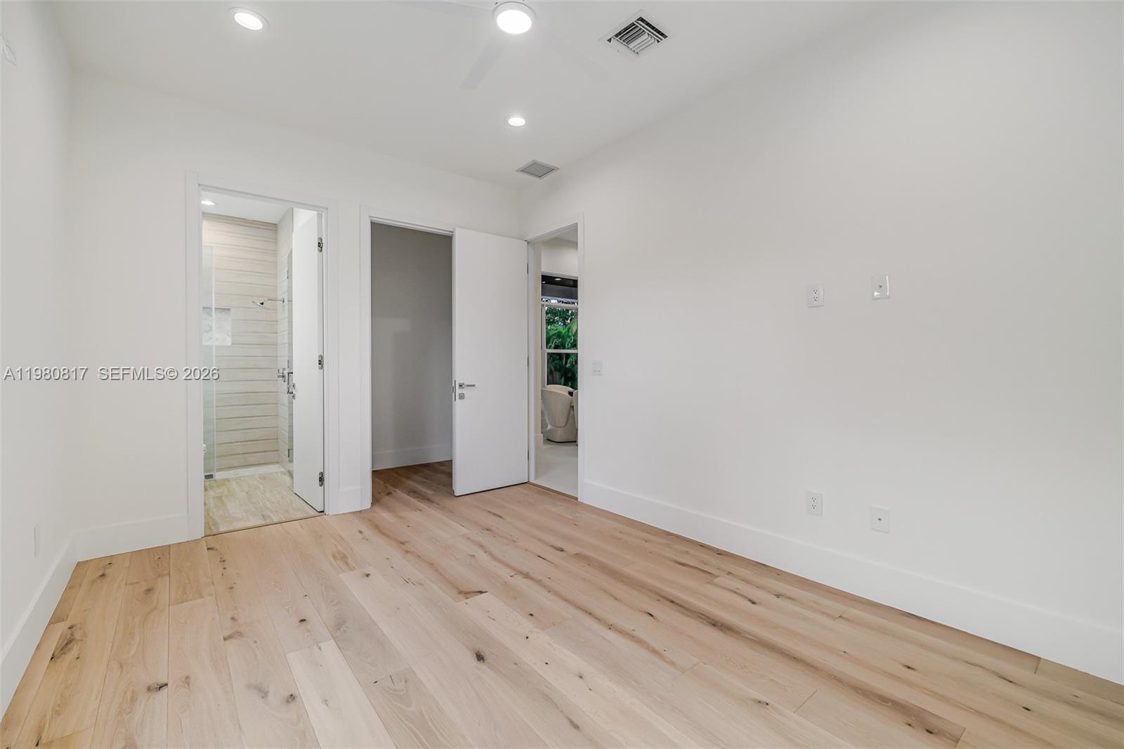 11412 NE 8th Ave Biscayne Park, FL 33161